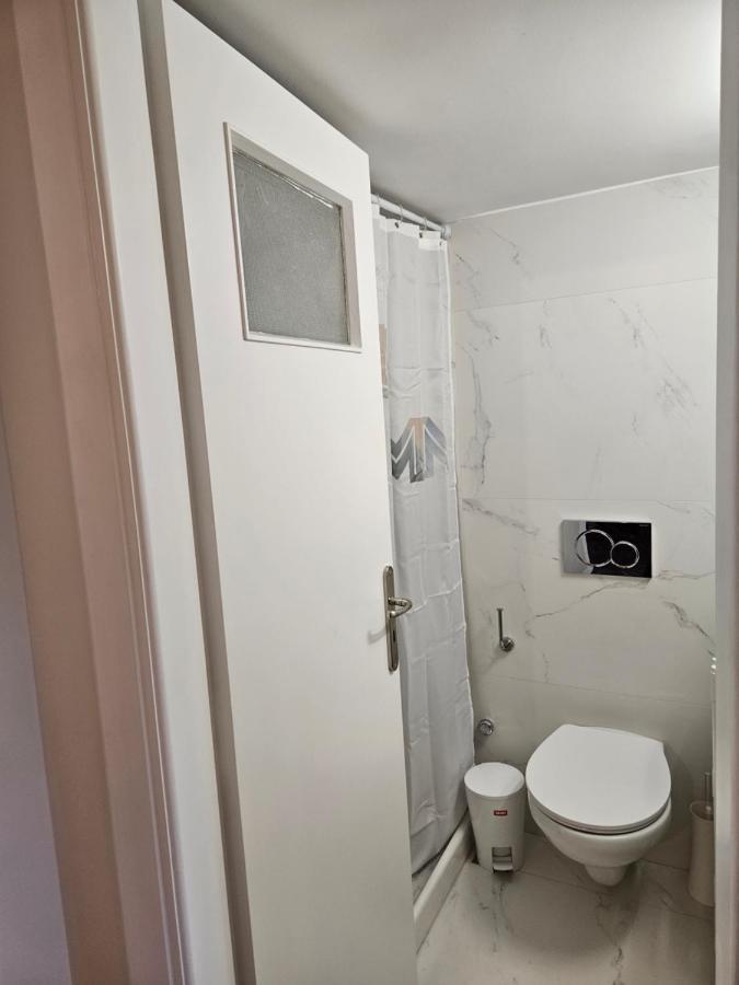 F23 Lägenhet Aten Exteriör bild